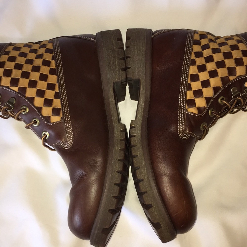 Timberland 6 inch Premium Boots - Picture 2 of 8